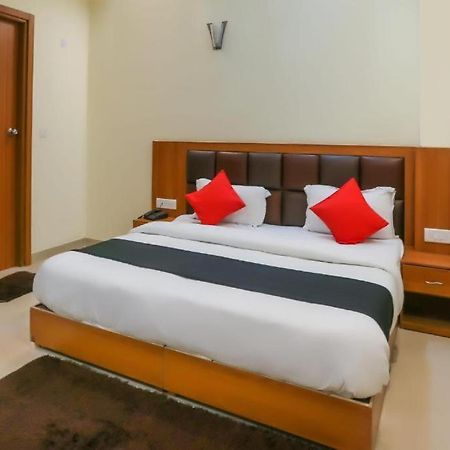 فندق Capital O Bvh Hospitality Near Pvr Ansal Plaza Greater نويدا المظهر الخارجي الصورة