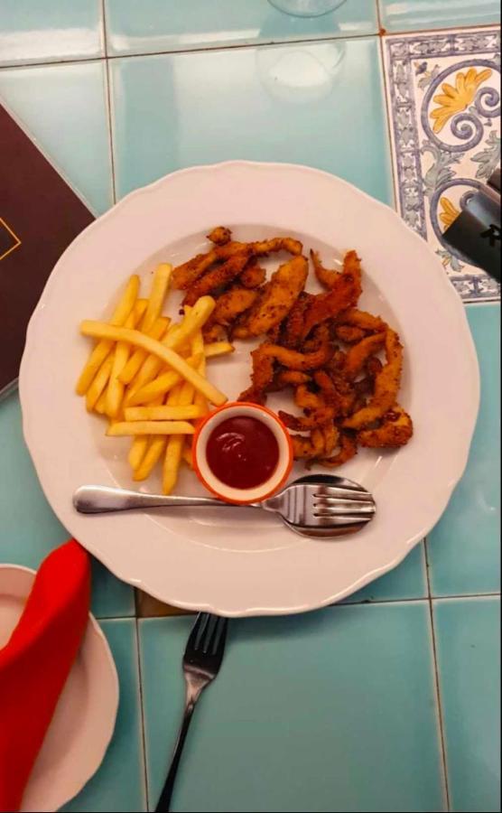 فندق Capital O Bvh Hospitality Near Pvr Ansal Plaza Greater نويدا المظهر الخارجي الصورة